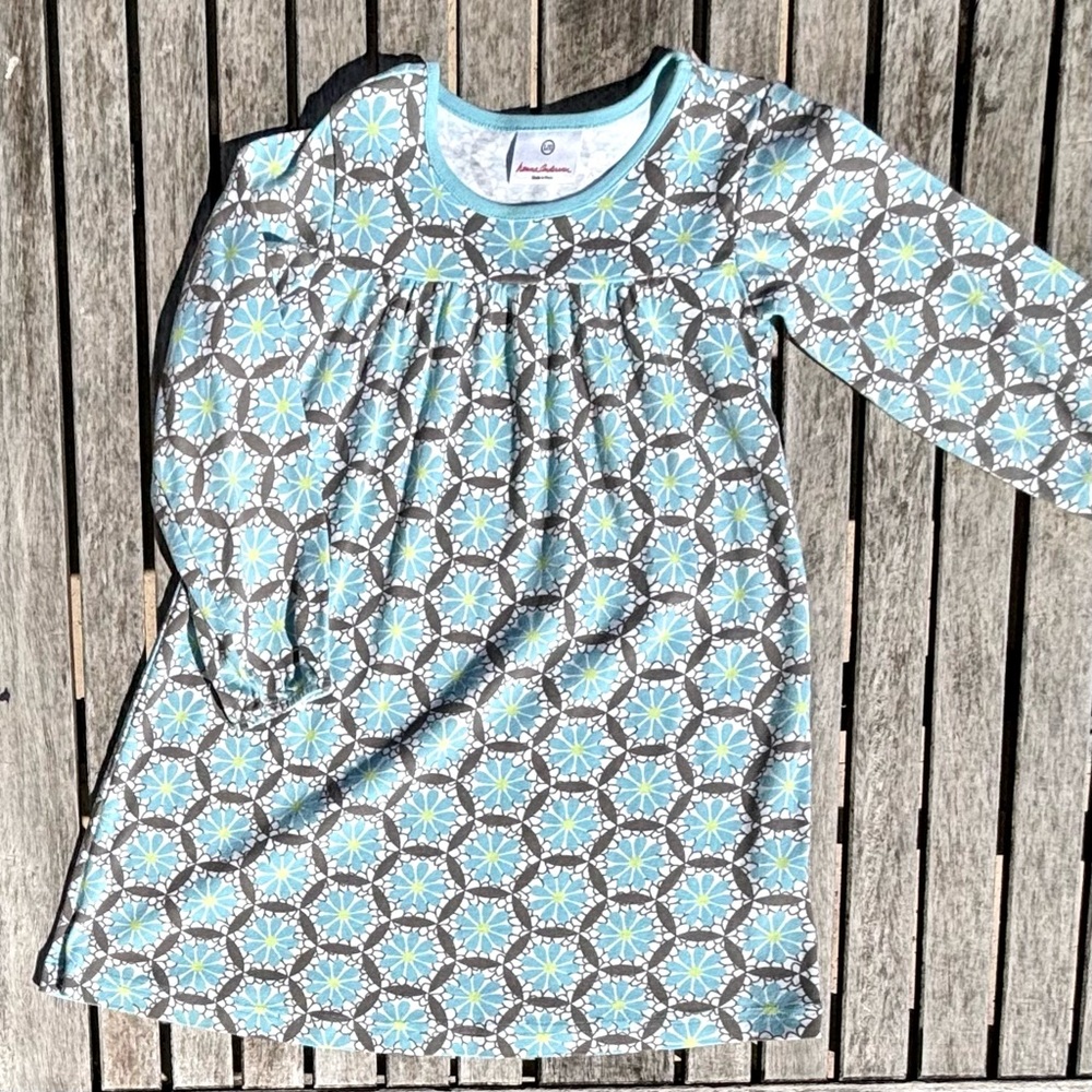 120 (6) Hanna Andersson Frozen Snowflake Dress